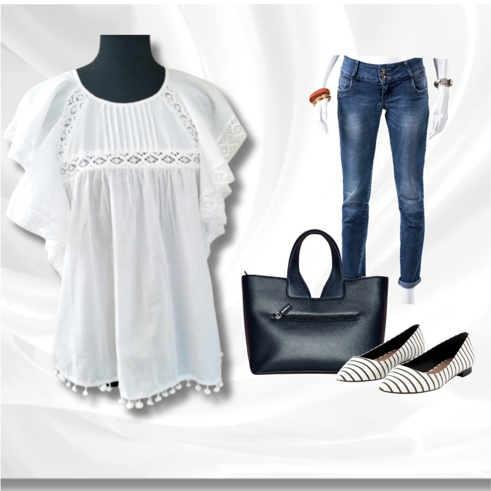 French Connection | Beautiful ruffle Top / Choir top